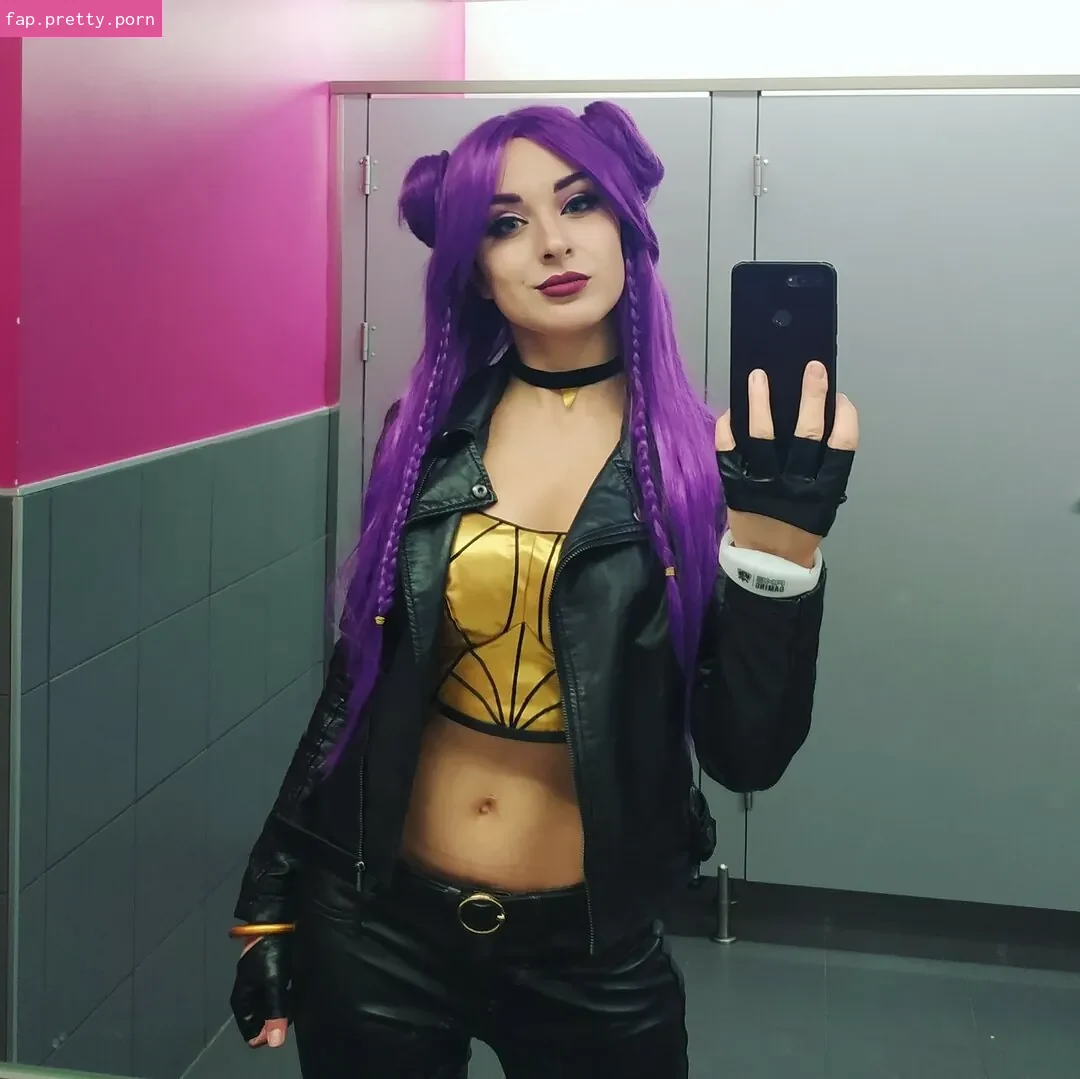 issabelcosplay - Photo #14