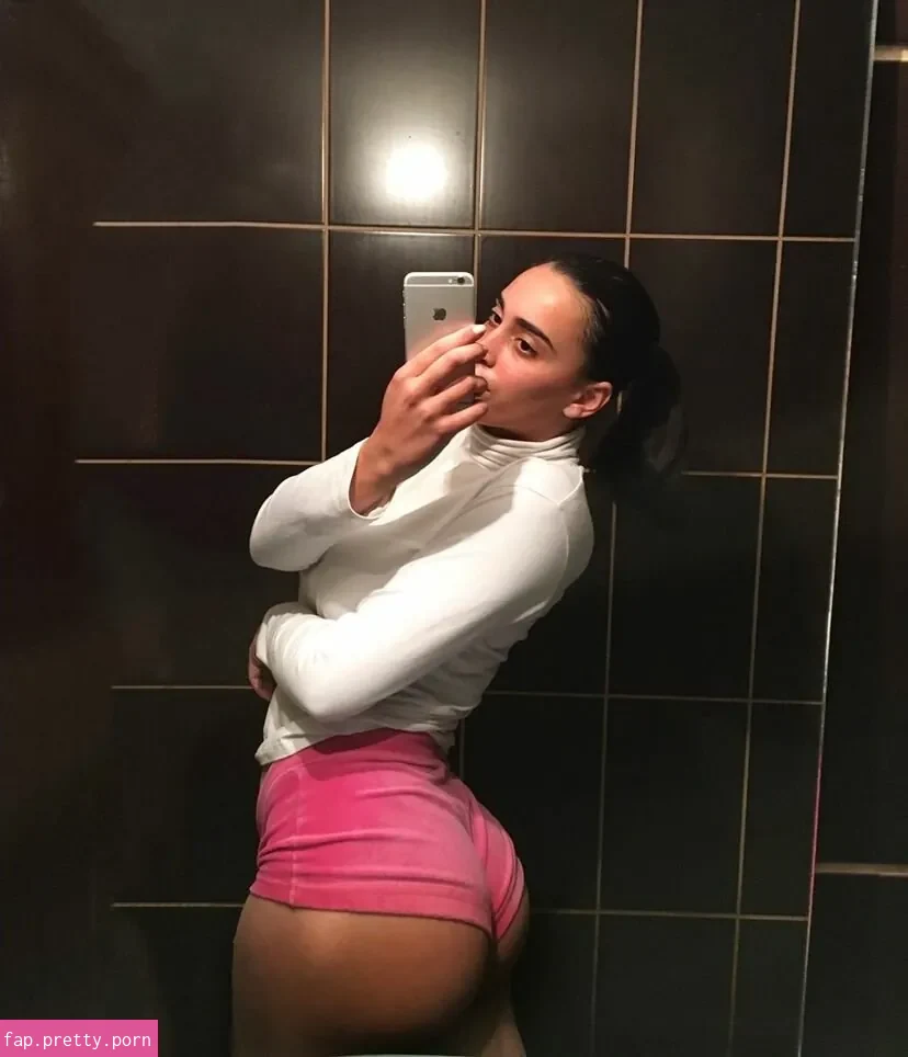 Ivana S. - Photo #37