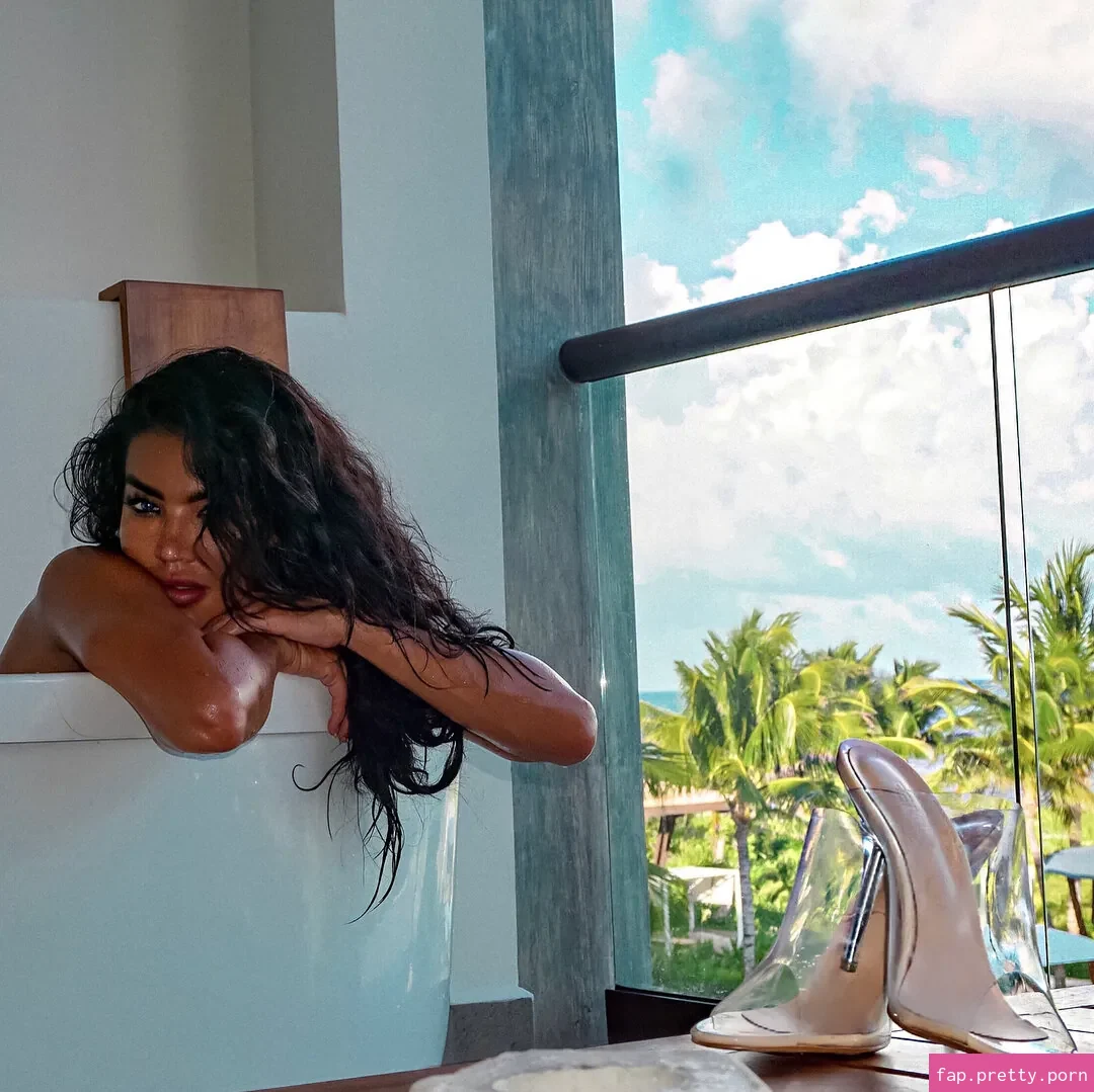 Ivette Saucedo - Photo #42
