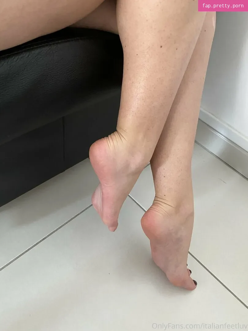 italianfeetluv - Photo #25