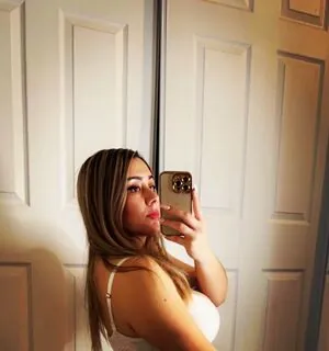 itslauraa14