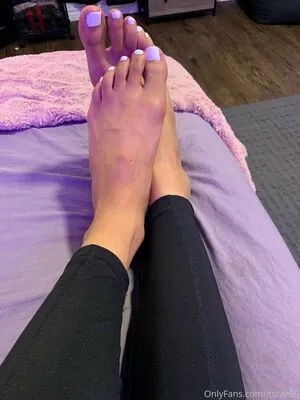 ItsRae69