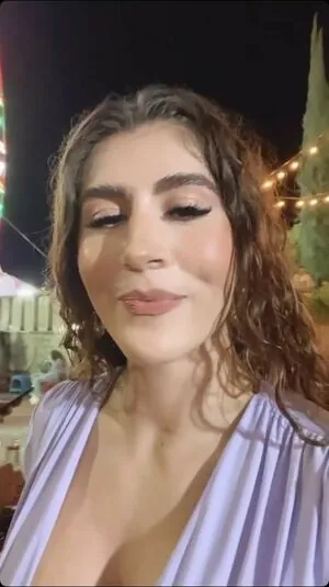 Itzel25_