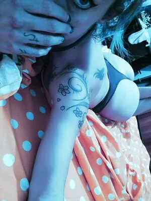 ivyvaleryvalentine