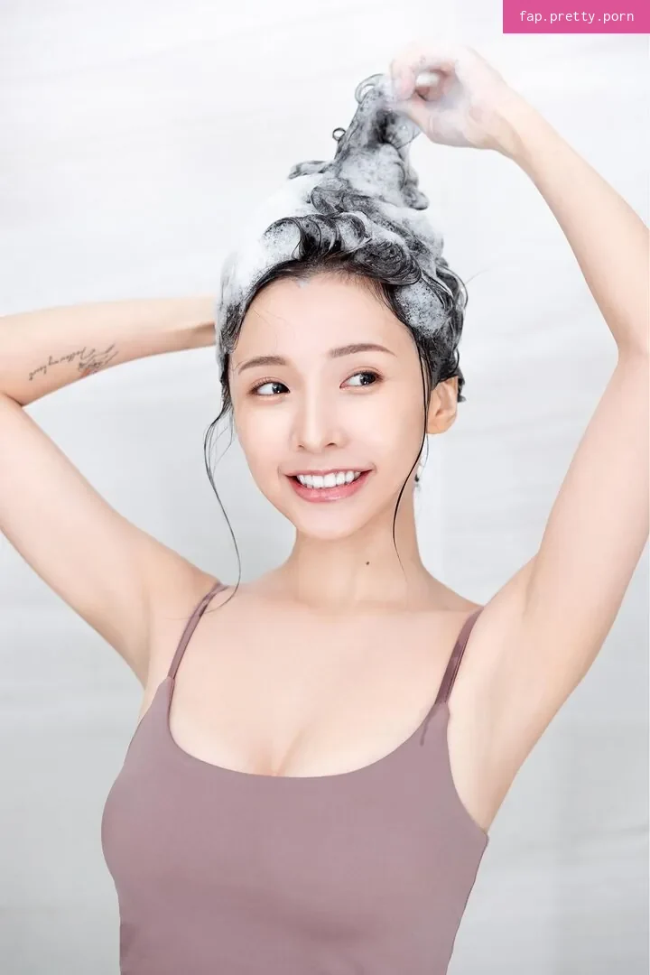 Iris Xiao - Photo #40