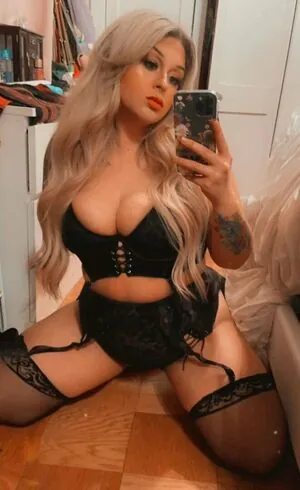 izzywaifu