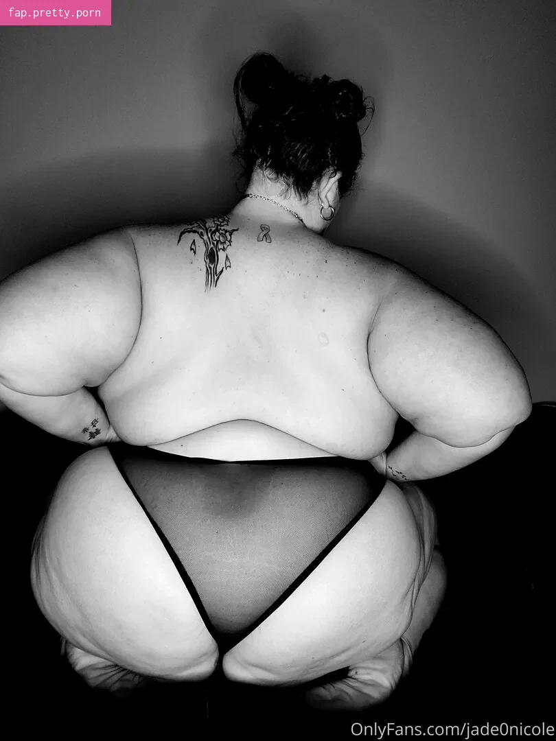 jade0nicole - Photo #25