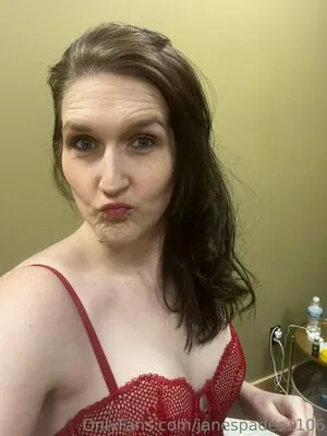 janespades1106