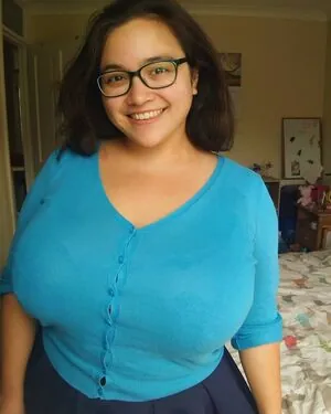 janineaam