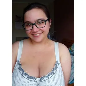janineaam