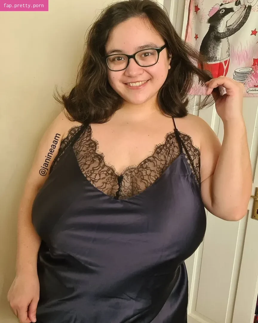 janineaam - Photo #29