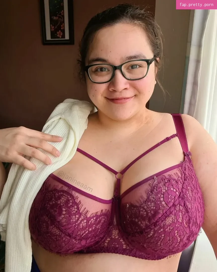 janineaam - Photo #33