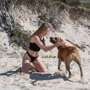 Jasmine Absolom