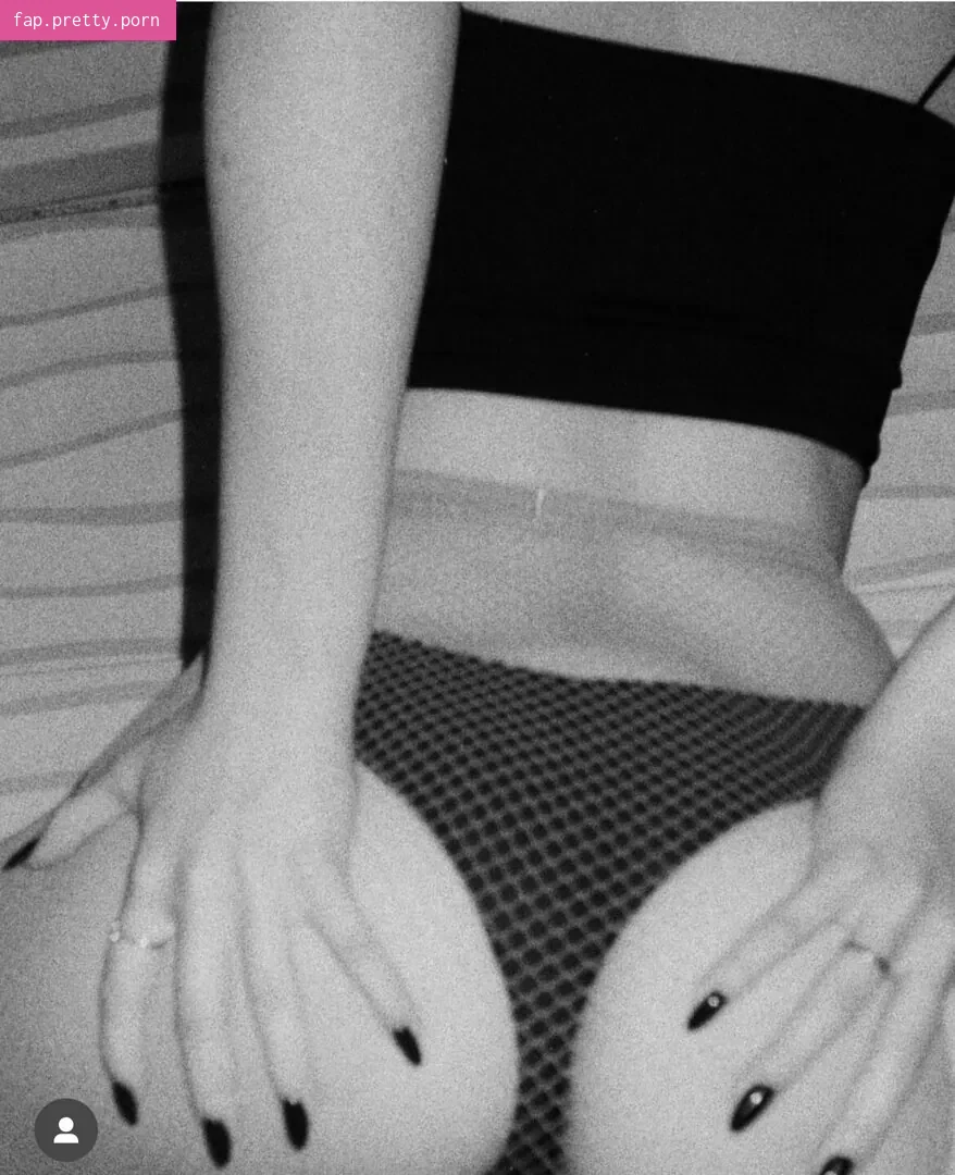 Julia Artemova - Photo #04