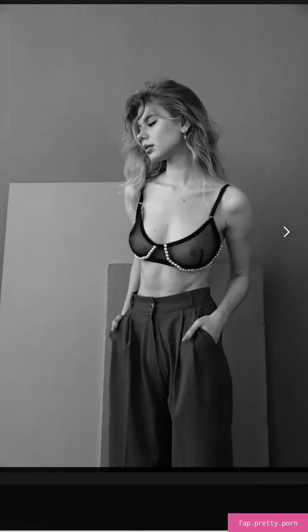 Julia Artemova - Photo #11