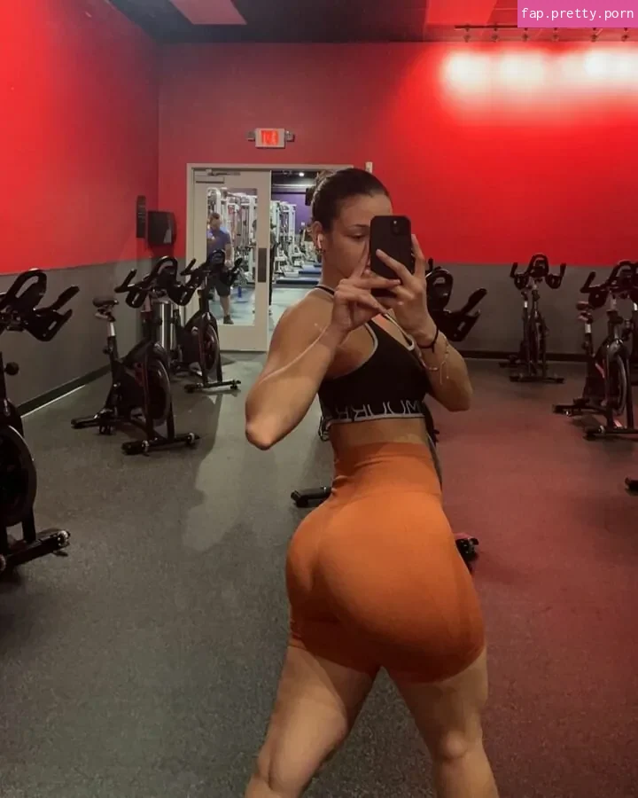 Jada Bair - Photo #01