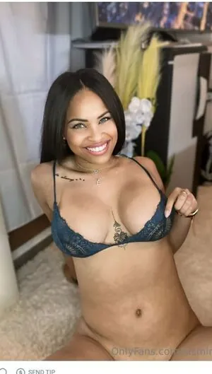 Jasminee_b