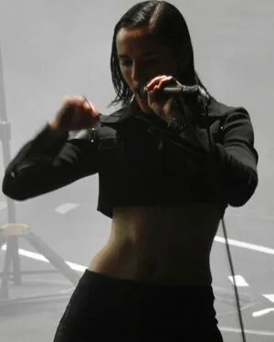 Jehnny Beth