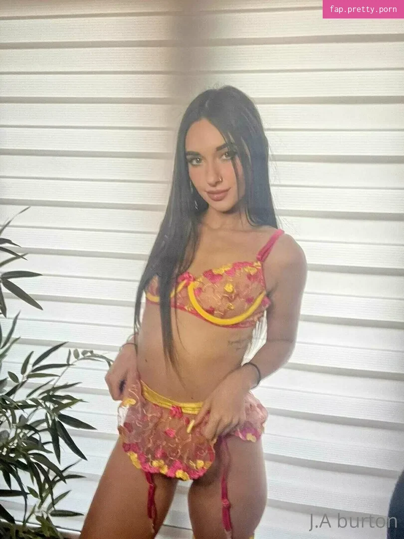 jesica.burton - Photo #16