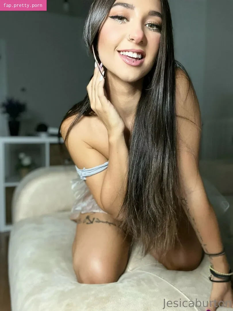 Jessica Burton - Photo #43