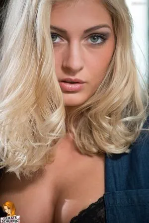 Julia Benesch
