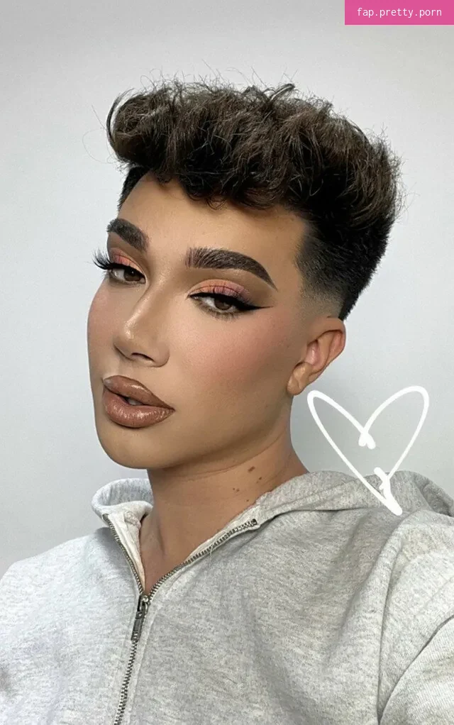 James Charles - Photo #13