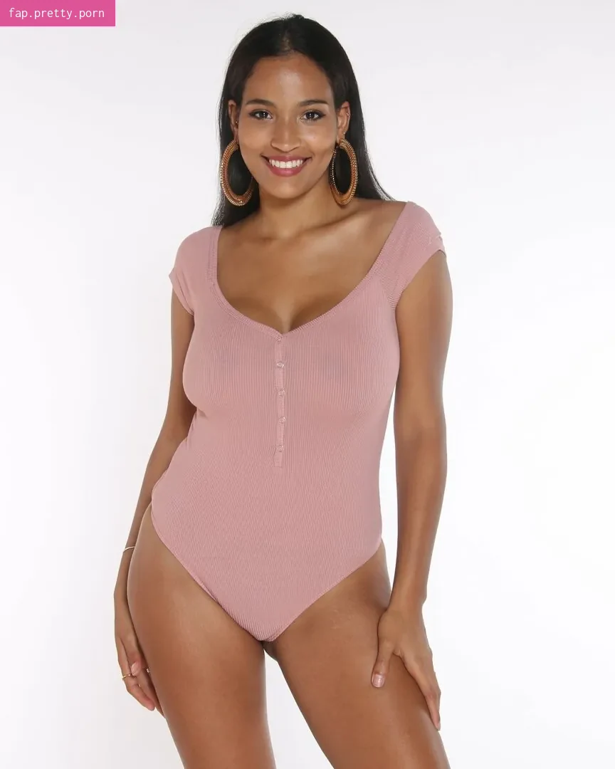 Jinna Cabrera - Photo #06