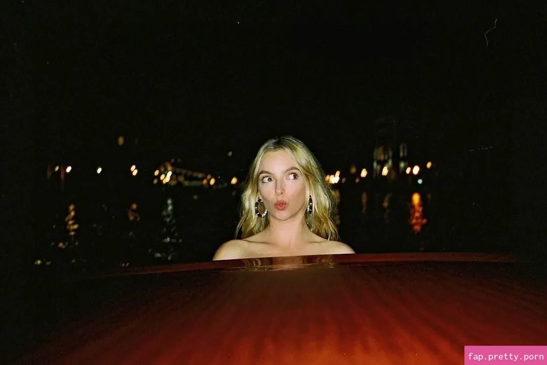 Jodie Comer - Photo #14