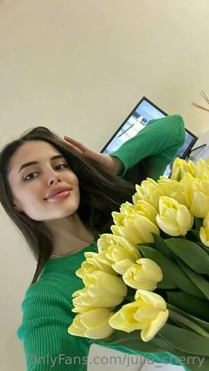 julia_cherry