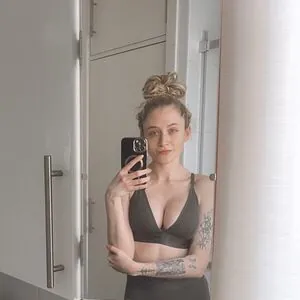 Janet Devlin