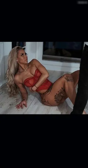 Janina DeVil