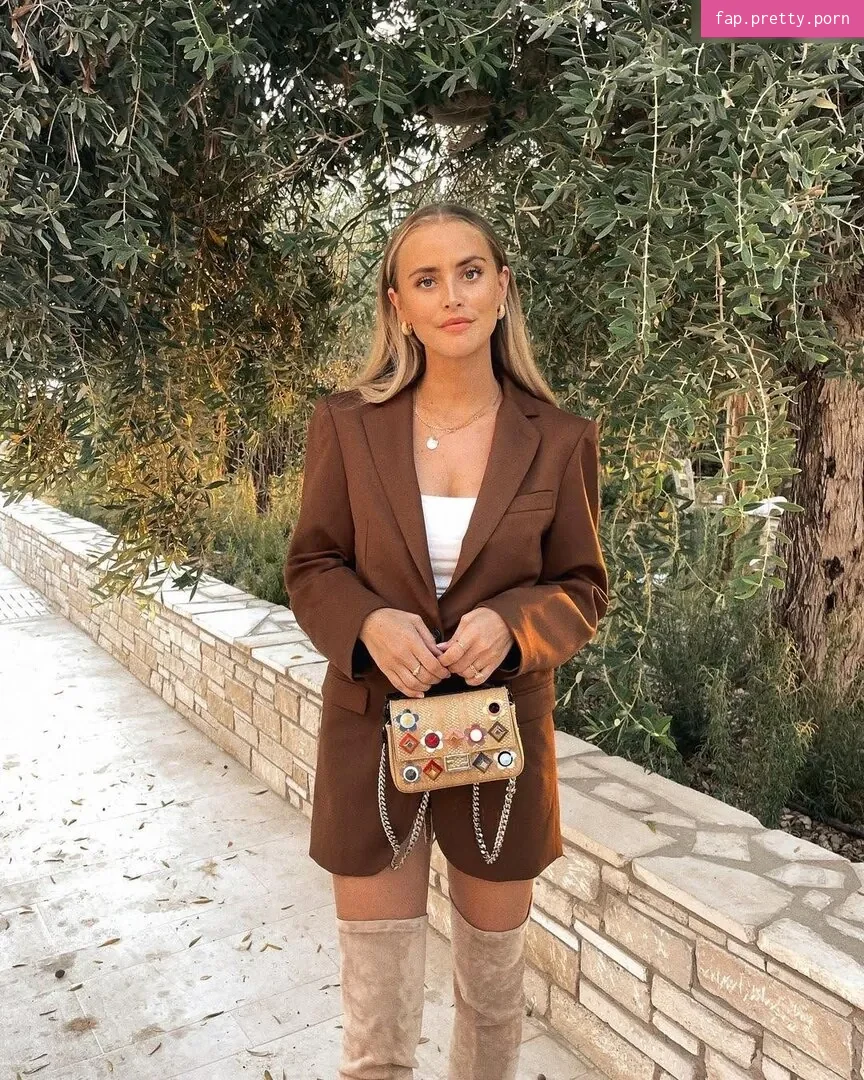 Janni Deler - Photo #51