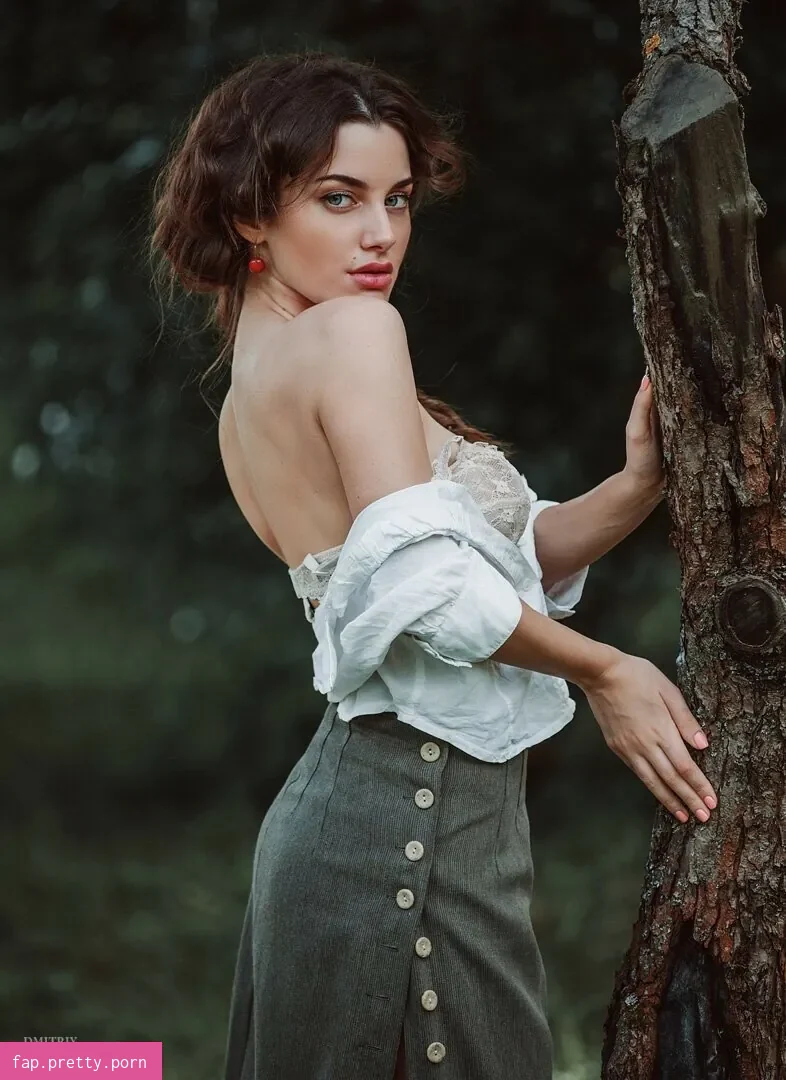 Juli Djuzheva - Photo #02