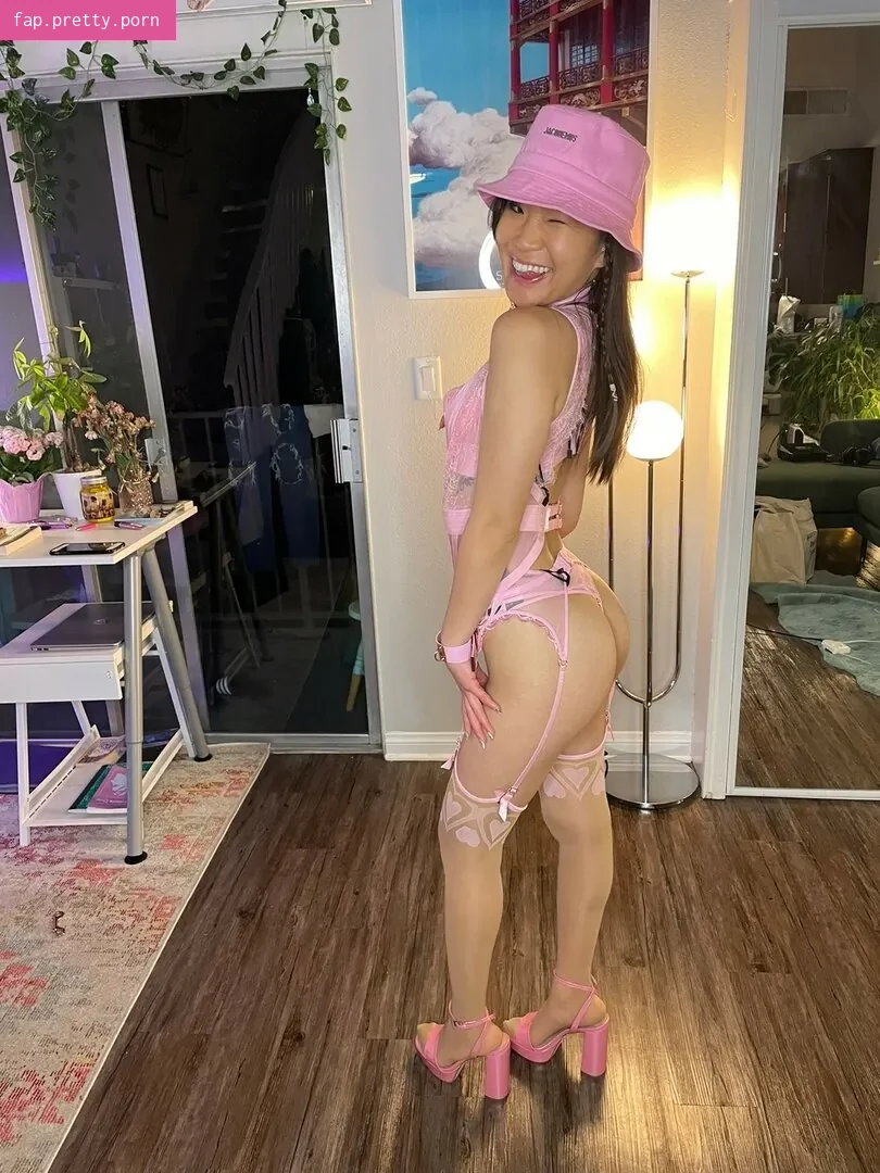Jeannie Elise Mai - Photo #86