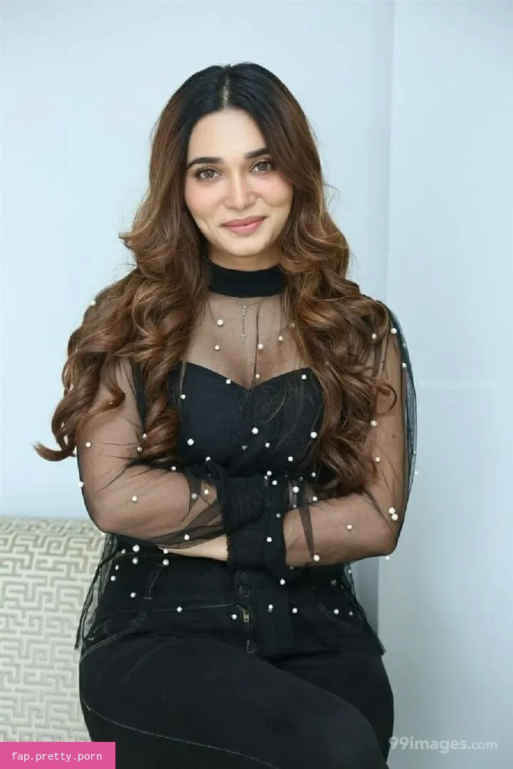 Jenifer Emmanuel - Photo #13