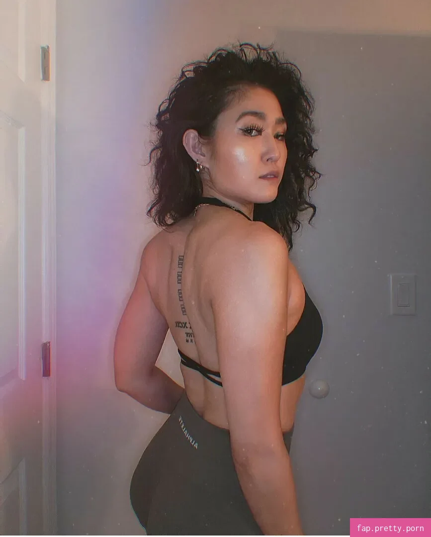 JenJen - Photo #03