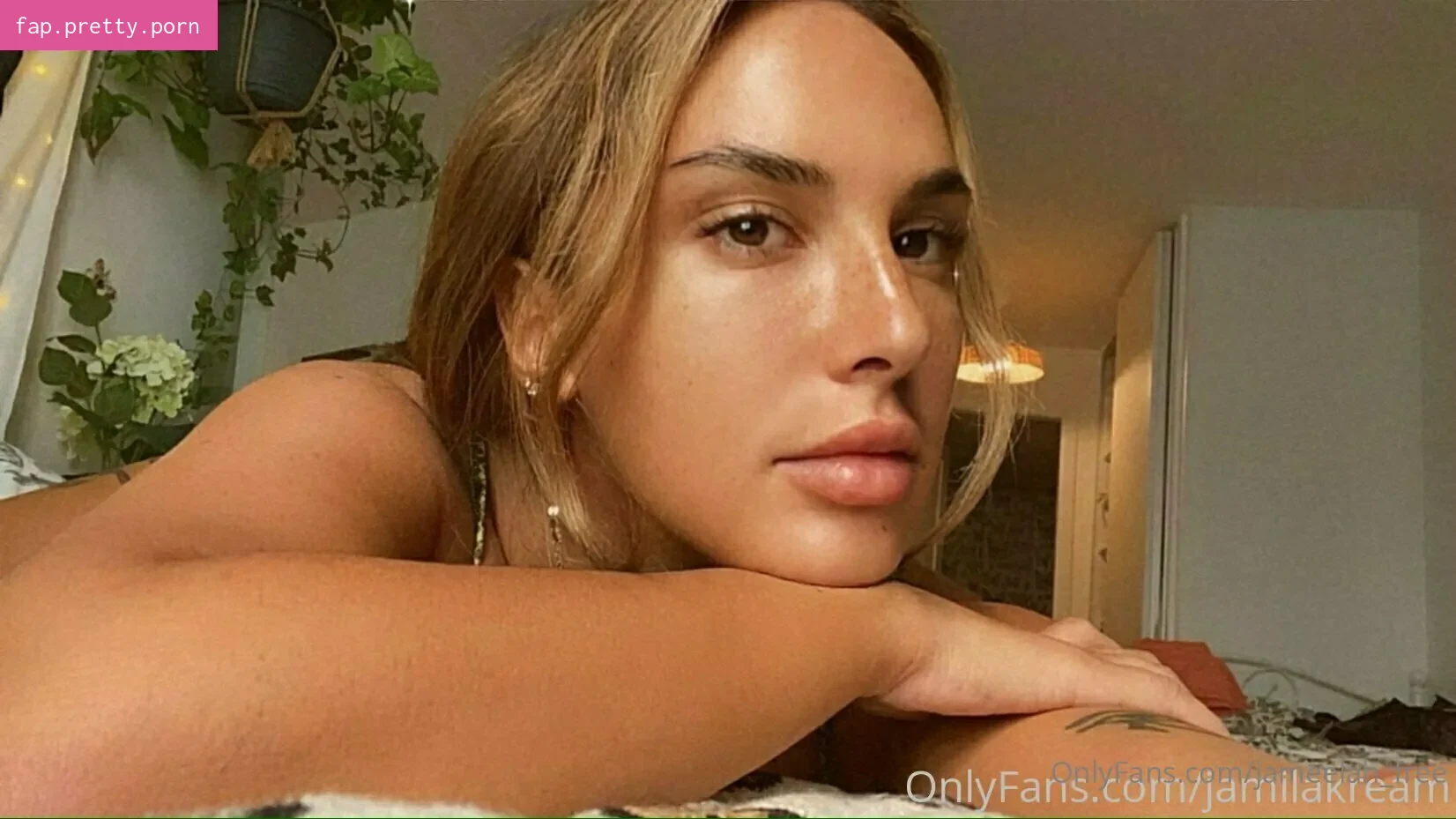 jameelah_free - Photo #11