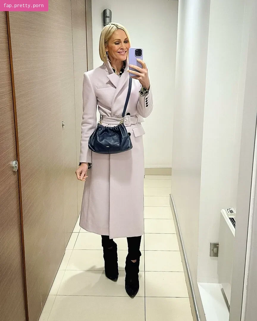 Jenni Falconer - Photo #37
