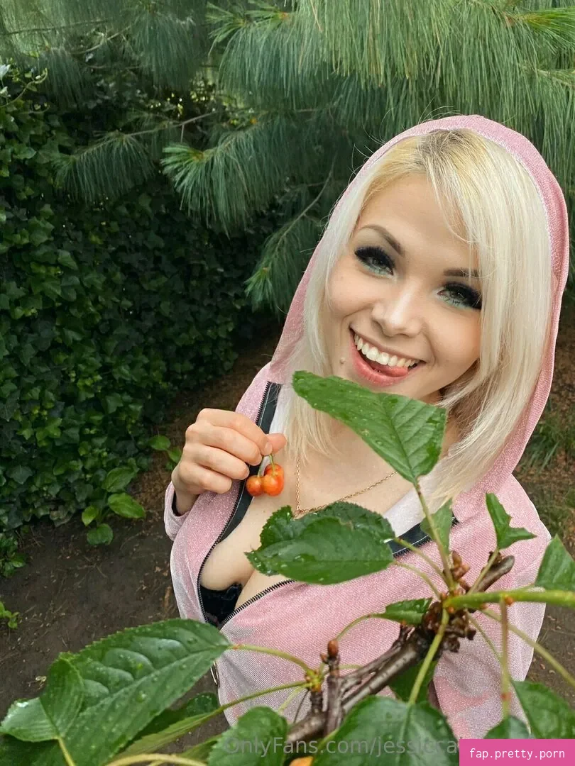 jessiccaburns_free - Photo #41