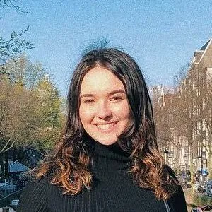 Julia F