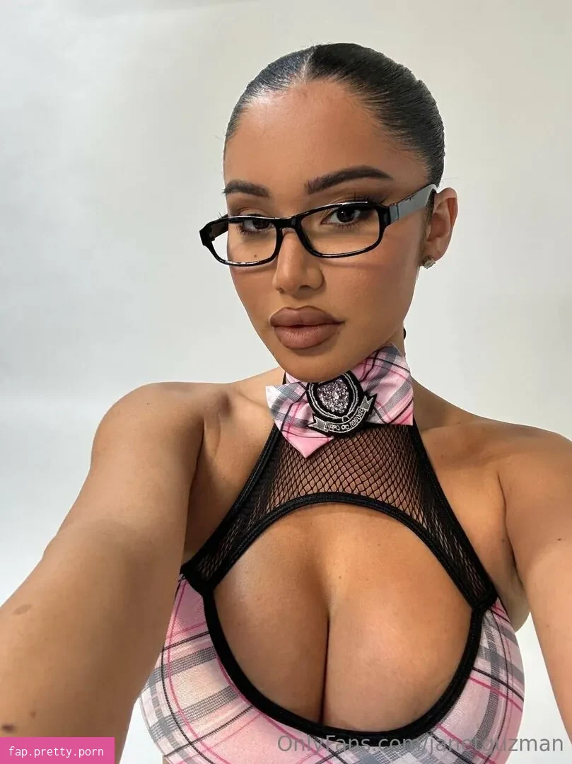 Janet Guzman - Photo #63