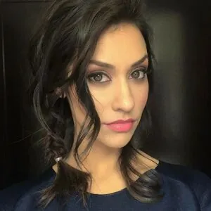 Janina Gavankar