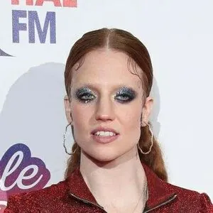 Jess Glynne