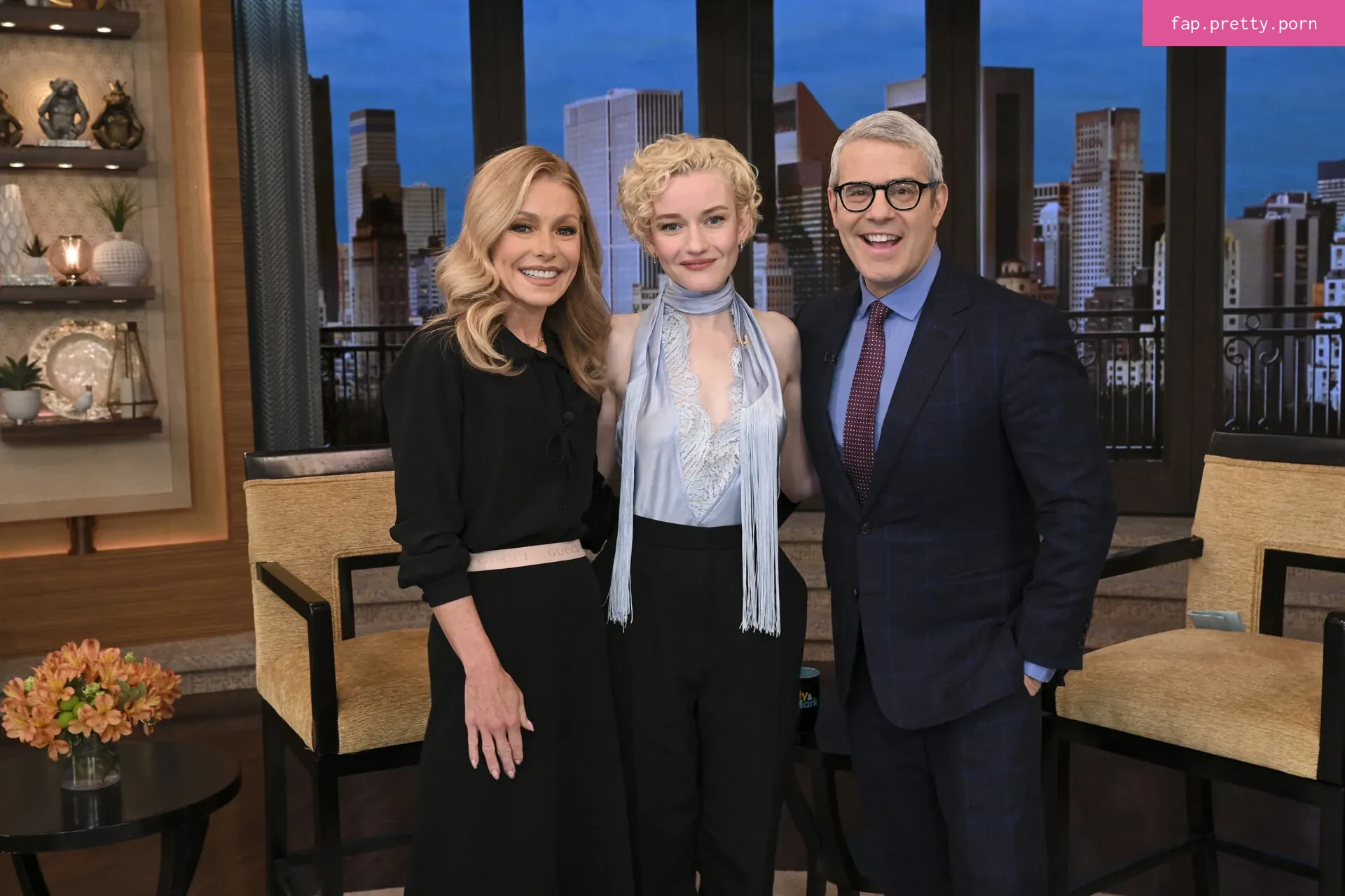 Julia Garner - Photo #54