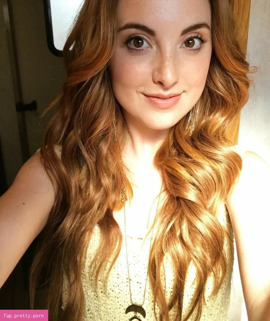 Juliette Goglia - Photo #26
