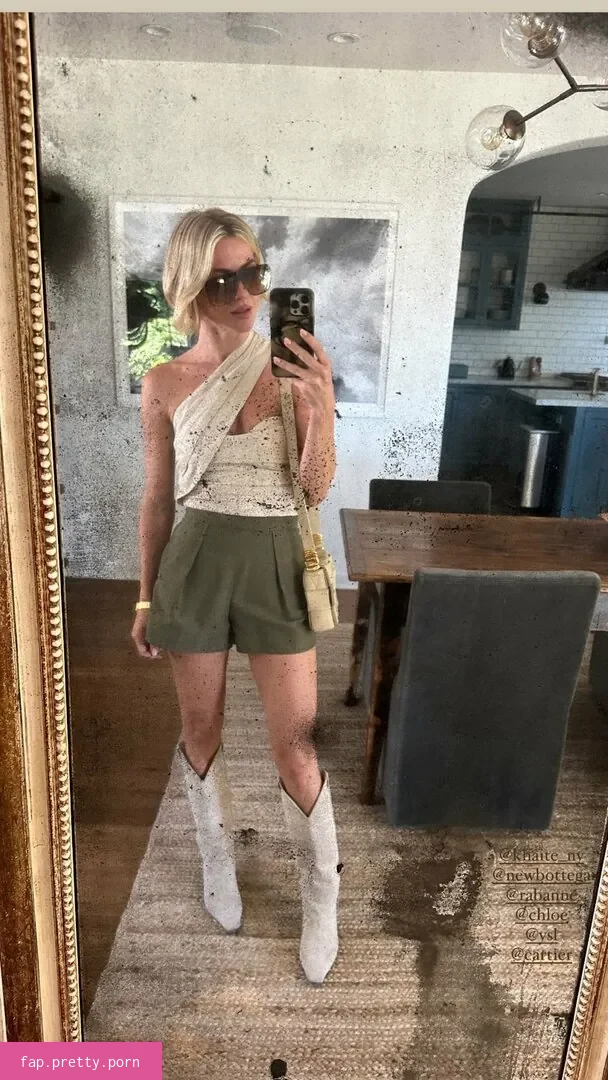 Julianne Hough - Photo #37