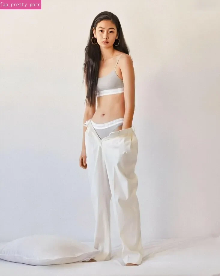 Jung Ho-yeon - Photo #18