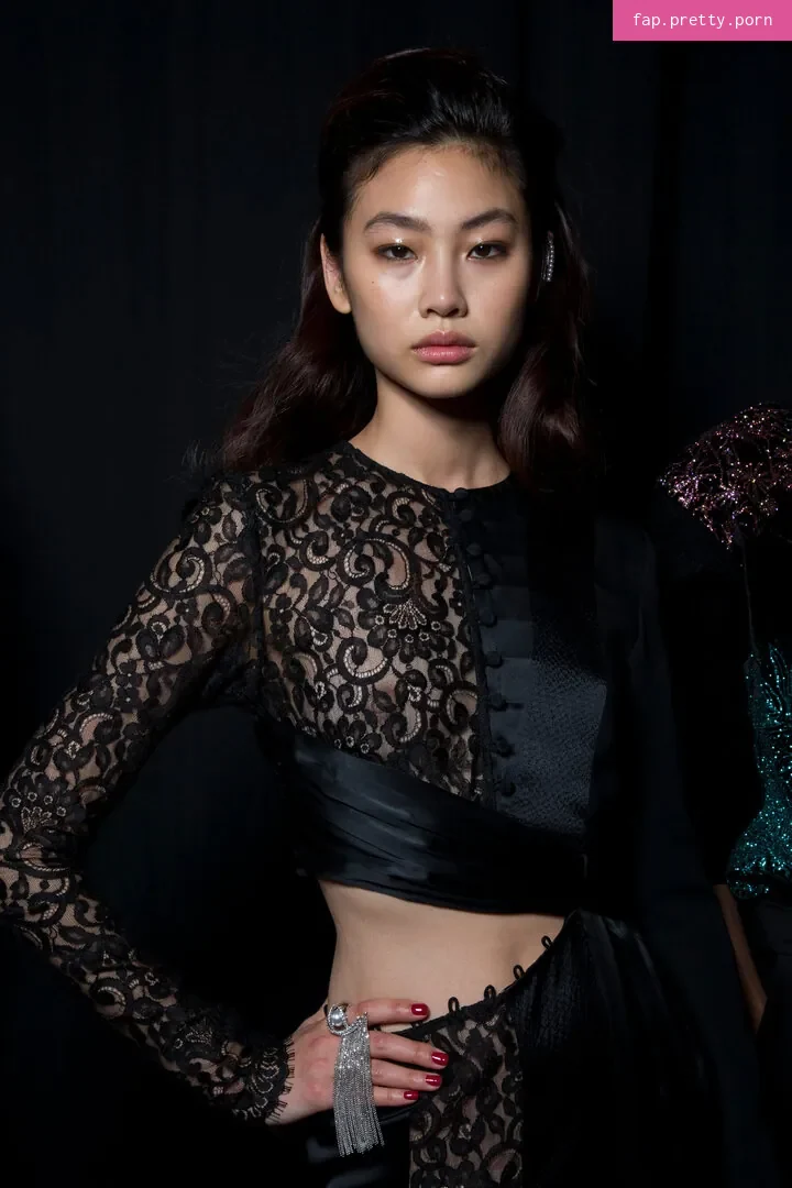 Jung Ho-yeon - Photo #37