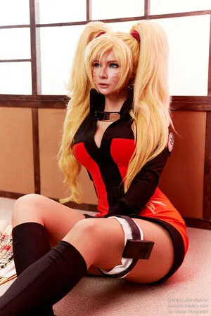 Jannet In Cosplay