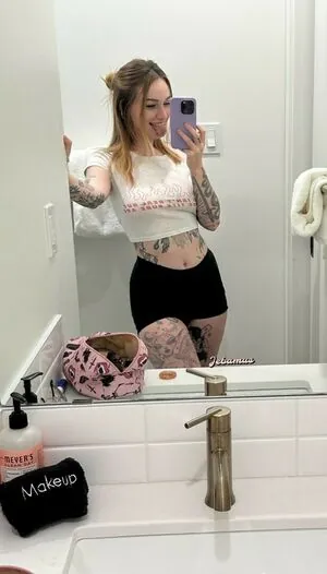 Jenna Jebamus